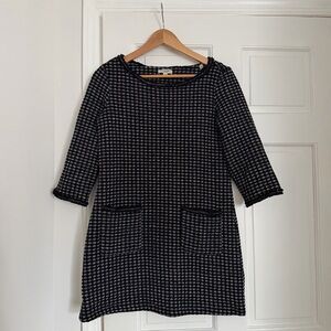 Max Studio Black & White Houndstooth Long Sleeve Shift Dress